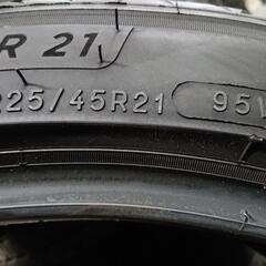 引き取り 225/45R21 1本のみ ミシュラン 2022年製 夏タイヤの画像