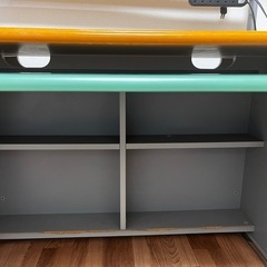デスク＋引き出し＋椅子セットの画像