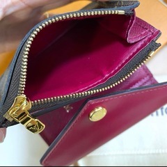 ルイヴィトン ポルトフォイユ ゾエ 三つ折り財布の画像