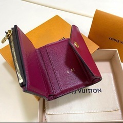 ルイヴィトン ポルトフォイユ ゾエ 三つ折り財布の画像