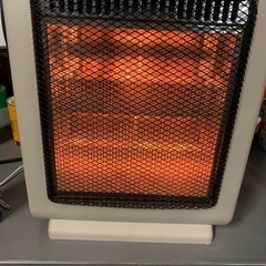 ハロゲン電気ストーブ