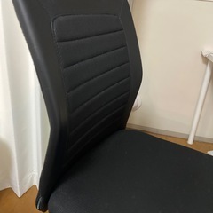 ニトリのオフィスチェアの画像