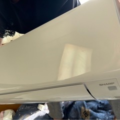 値下げしました！SHARPエアコン10畳用※使用期間1ヶ月弱の美品
