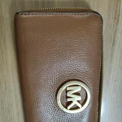 マイケル・コース　ロゴ　長財布　の画像