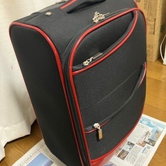 布製スーツケースの画像