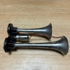 二連ホーンの画像