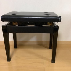 ピアノ椅子　高さ調節可能
