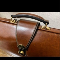 ゴールドファイル　ボストンバックの画像