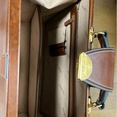 ゴールドファイル　ボストンバックの画像