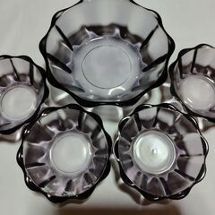 [未使用] ガラス皿　フルーツ皿　大1小4セット