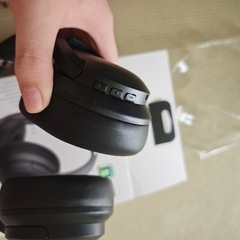 新品ワイヤレスヘッドホンの画像