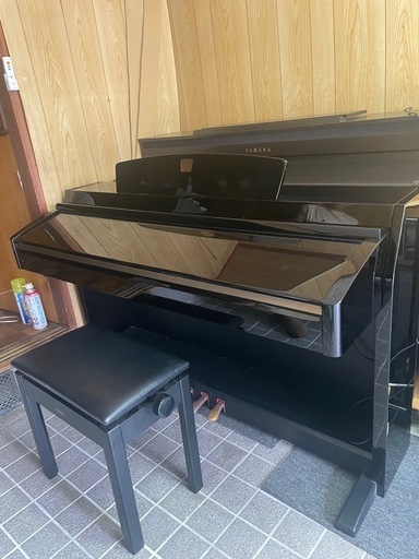 ヤマハYAMAHA  Clavinova CLP-230PE 鏡面仕上げが高級感電子ピアノ