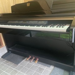 ヤマハYAMAHA  Clavinova CLP-230PE 鏡面仕上げが高級感電子ピアノの画像