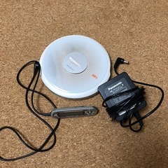 訳あり　CDウォークマン　充電できません