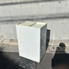 縦型冷凍庫60リットル
