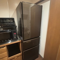 2022年製！330L 3ドア冷蔵庫 自動製氷機能付き　ダークブラウン