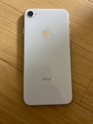 Apple iPhone 8 シルバー SIMフリー 利用制限無し　美品　バッテリー88% 初期化　アクティベーション解除済み　