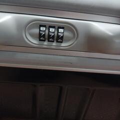 キャリーケース(ダイヤルロック＆鍵2つ付)の画像