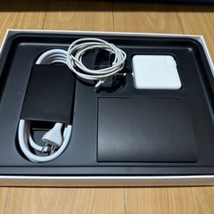 取りに来てくれる人限定 MacBook pro 13inchの画像