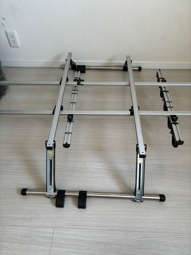 カーメイトイノー　inno ロッドホルダーアルミ製 調整可能