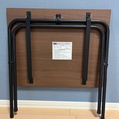 【無料】折りたためるテーブルの画像