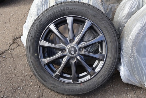 スタッドレスタイヤ