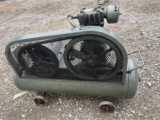岩田 エアーコンプレッサー CS-175N 

