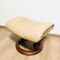 エコーネス ストレスレスチェア オットマン付きの画像