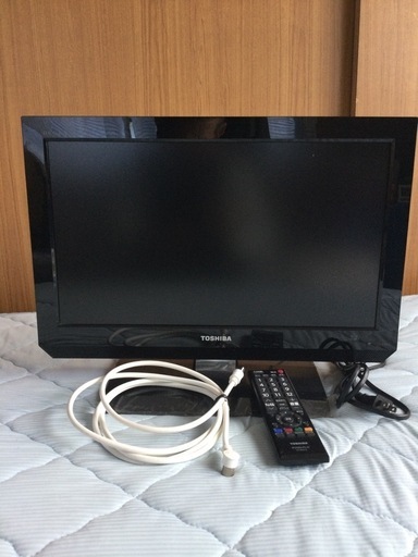 東芝LED 液晶テレビ　19インチ　2011年