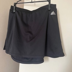 アディダス　スカートパンツ