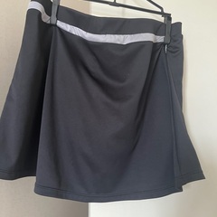 アディダス　スカートパンツの画像