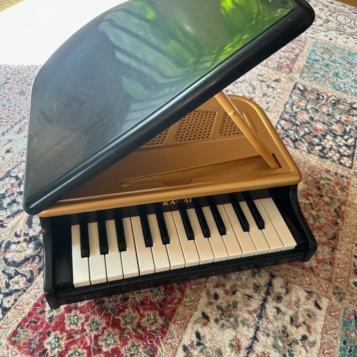 河合楽器製作所 KAWAI ミニグランドピアノ(黒)