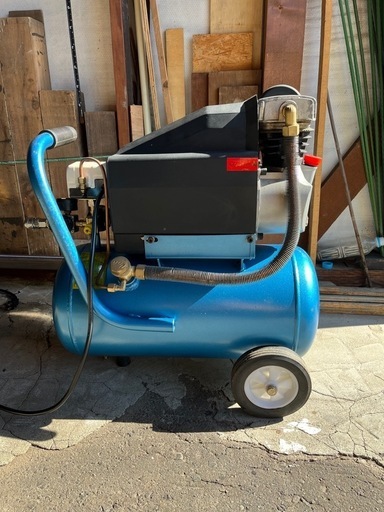 エアーコンプレッサー　ナカトミ産業