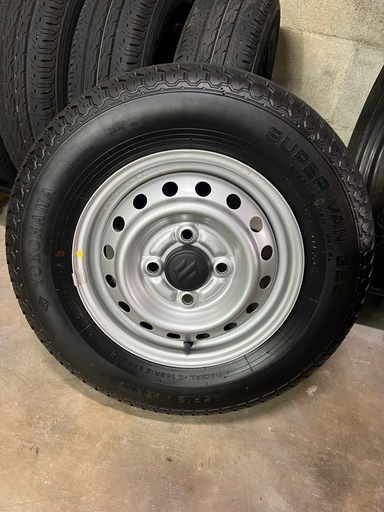 ※取り引き中　
軽トラ　　タイヤホイール