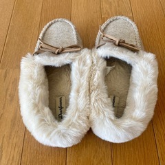 コストコ　Dearfoamsディアホームズ　もこもこシューズ　23〜23.5cmの画像