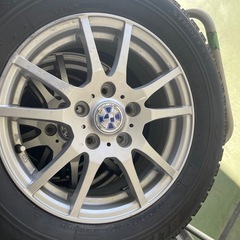 中古スタッドレスタイヤ　195/65R15　の画像