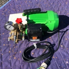 高圧洗浄機、キョーワ製。