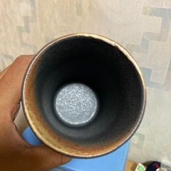 陶器のコップ二つの画像