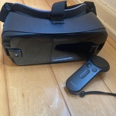 Samsung Galaxy Gear VR with Cont...