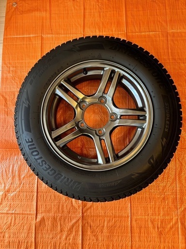 ジムニー10型純正アルミホイールスタッドレスタイヤBS