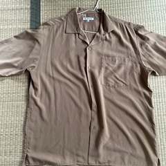 グローバルワークのシャツ