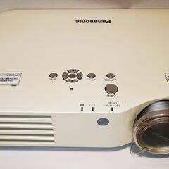 Panasonic 　プロジェクター　TH-AX100　【ジャン...