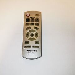 Panasonic 　プロジェクター　TH-AX100　【ジャンク扱い】の画像