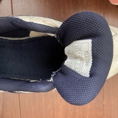 asics テニスシューズ　多分オールコート　室内使用の画像