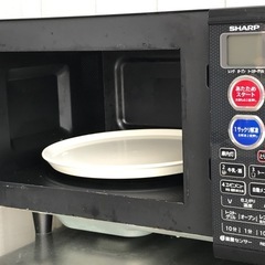 E492◇シャープ 電子レンジ オーブン機能付◇15L◇500W◇ターンテーブル◇2015年製◇RE-S5C-Bの画像