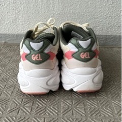 【アシックスGEL】 スニーカー23cmの画像