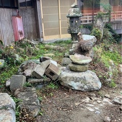 コンクリートガラと石灯籠の処分の画像