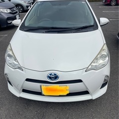 人気車両　トヨタアクアハイブリッド車　車検7年９月まで
