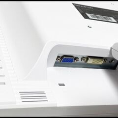 中古 プリンストン 17インチ TFT LCD モニター PTFWAF-17の画像
