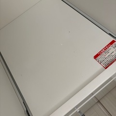 W75×D42×H210 綺麗な大きい食器棚の画像